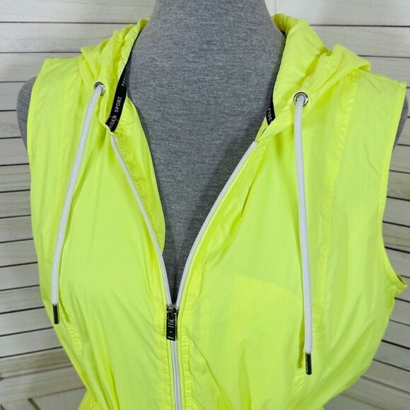 Tommy Hilfiger Sleeveless Cinch Waist Packable Nylon Vest Neon Yellow Large - Picture 6 of 15